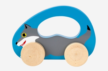 Dřevěné auto vlk